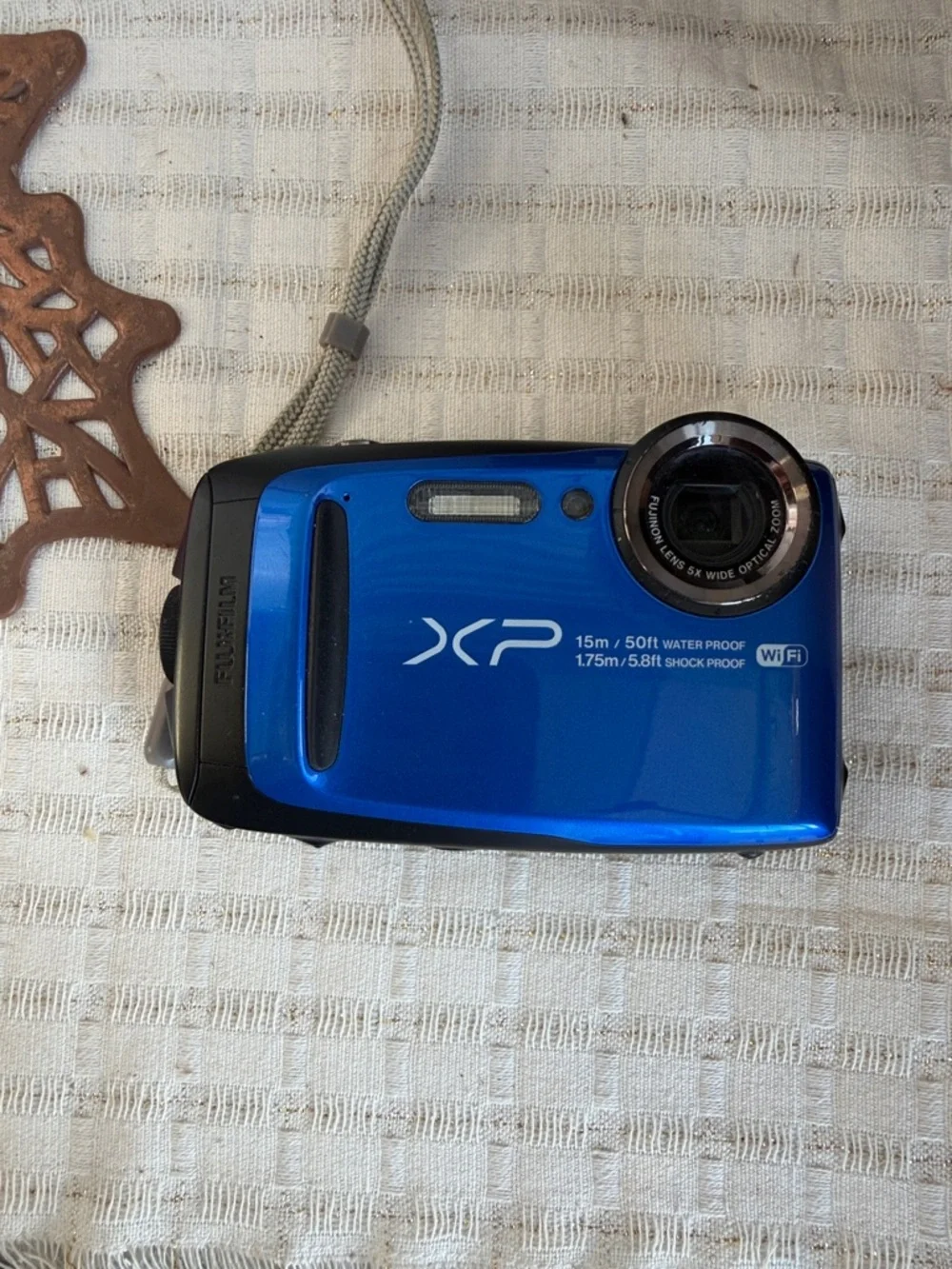 FUJIFILM FINEPIX XP90 Digital Camera